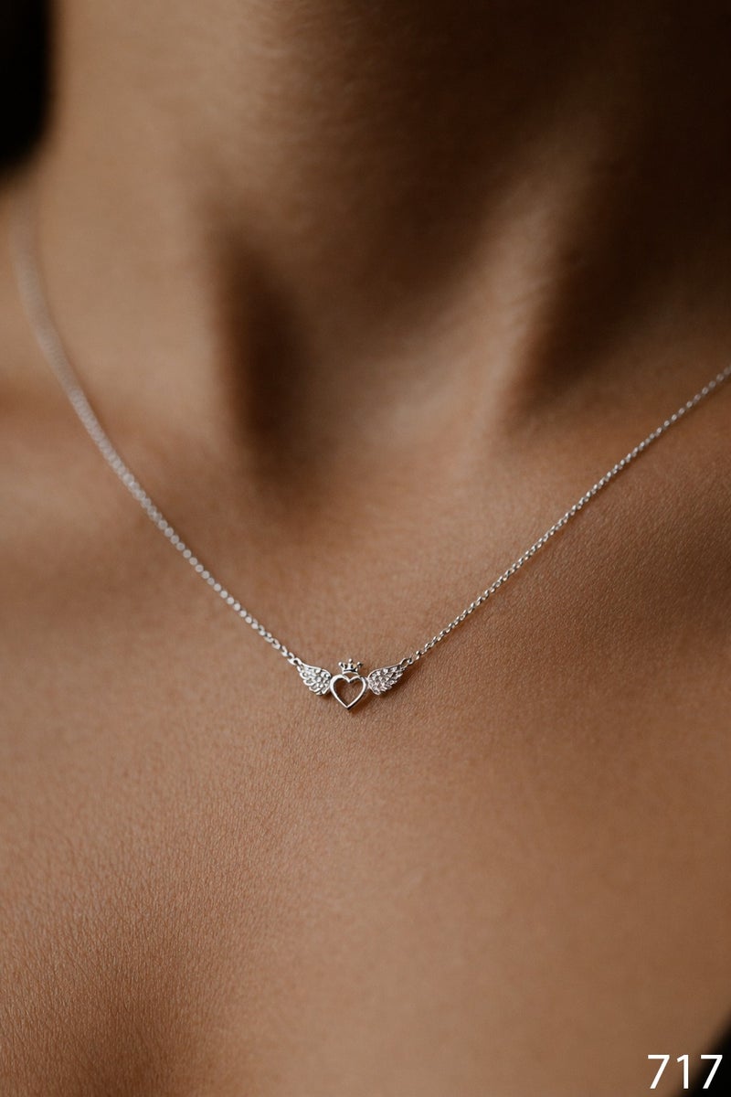 ثري دايموندز سلسلة حريمي قلب بجناحات مطلي بلاتين هدية رومانسية شيك للسيدات - Image 3